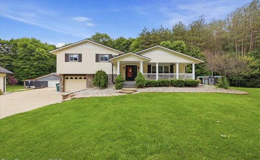 House in Lapeer, Michigan, United States 1