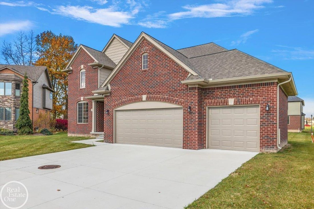 House in Macomb, Michigan, United States 3 - 18861547