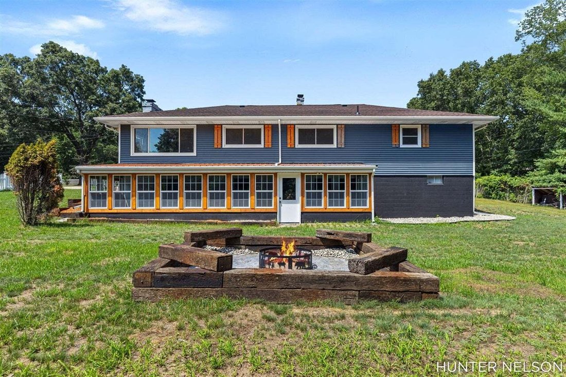 House in North Muskegon, Michigan, United States 4 - 18860426