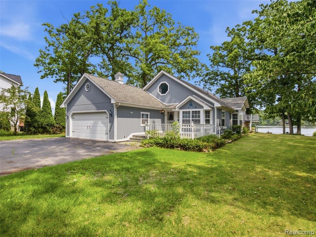 House in SPRINGFLD Township, Michigan, United States 4 - 18860789