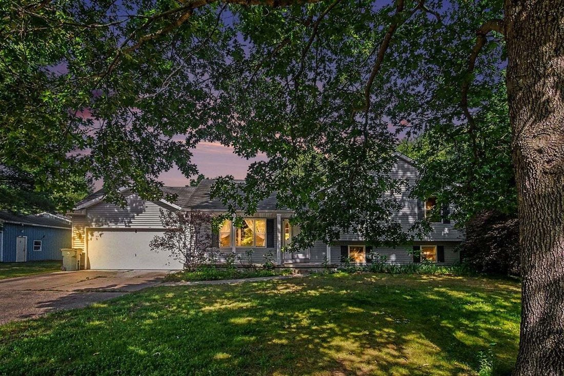 House in Allegan, Michigan, United States 2 - 18860849