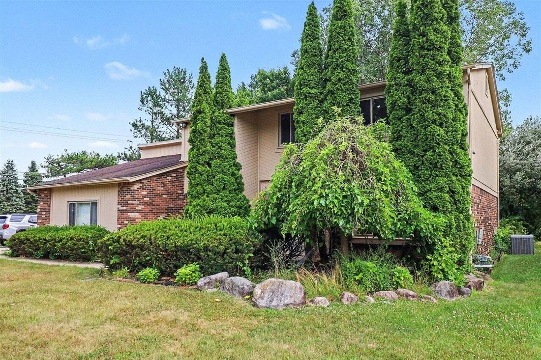 House in Farmington Hills, Michigan, United States 3 - 18860991