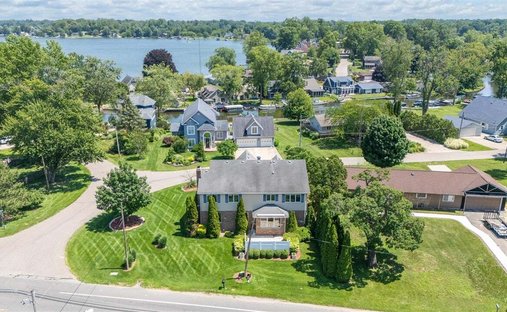 House in Lake Michigan Beach, Michigan, United States 1