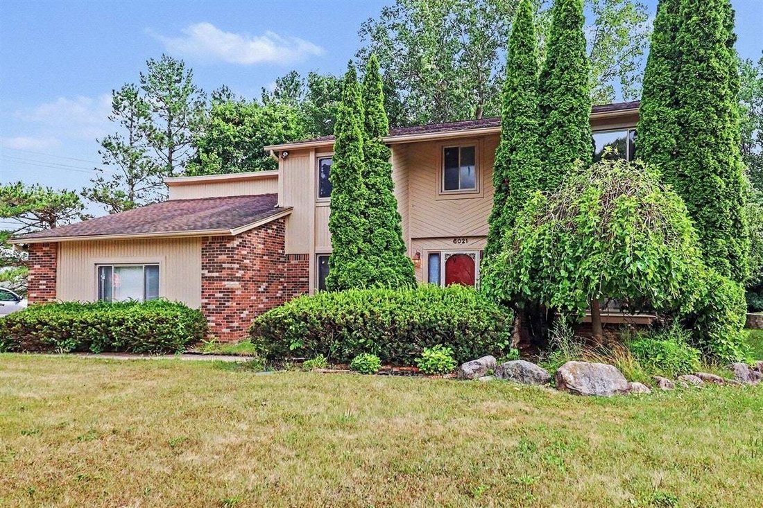 House in Farmington Hills, Michigan, United States 2 - 18860991