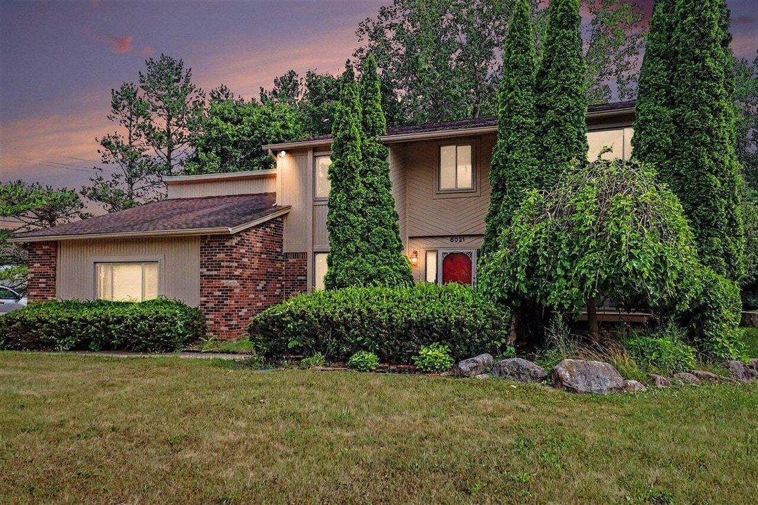 House in Farmington Hills, Michigan, United States 1 - 18860991