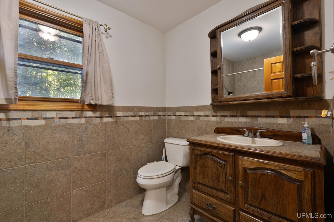 House in Marquette, Michigan, United States 4 - 18861510