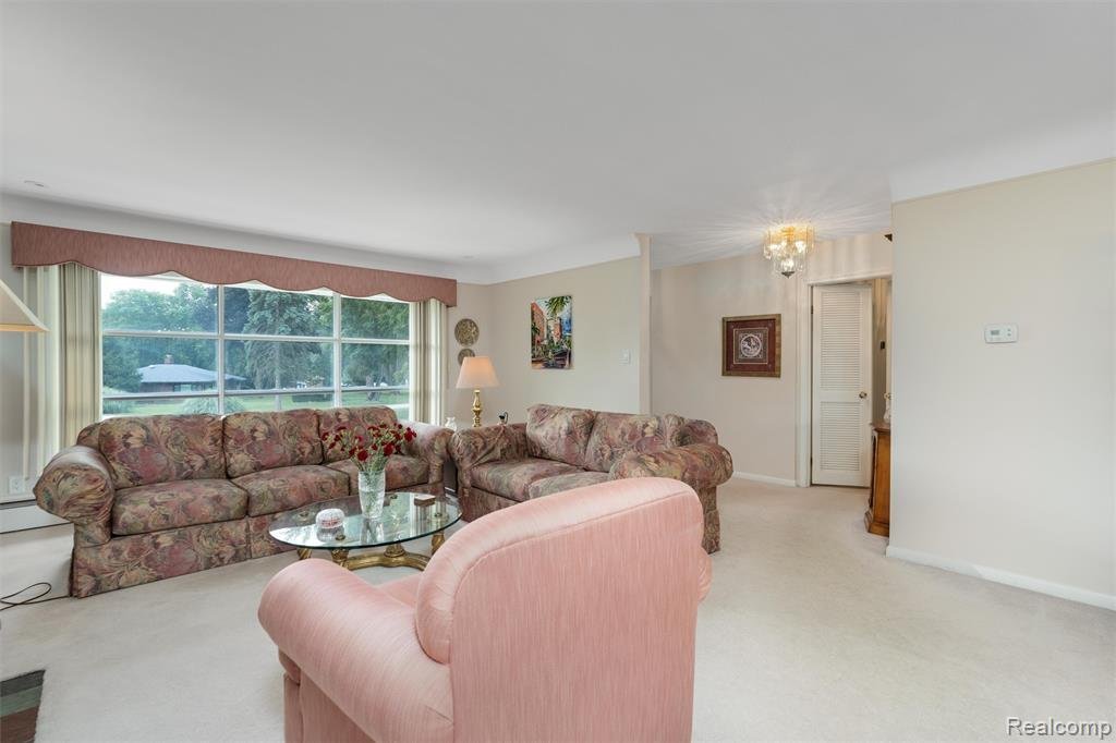 House in Beverly Hills, Michigan, United States 4 - 18860949