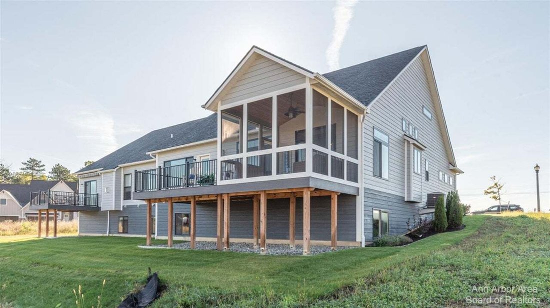 Condominio en Saline, Míchigan, Estados Unidos 3 - 18860634
