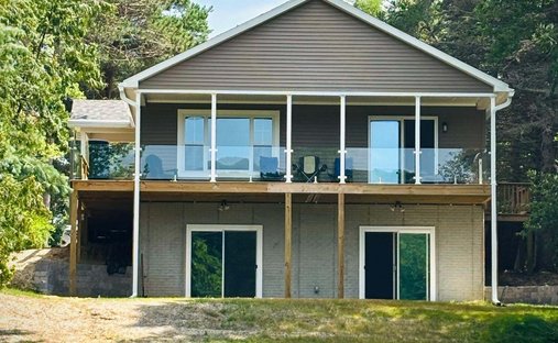 House in Central Lake, Michigan, United States 1