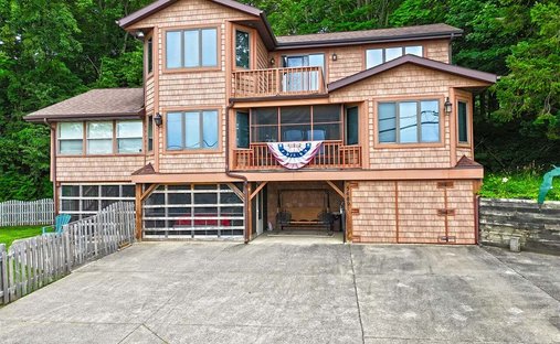 House in Dowagiac, Michigan, United States 1