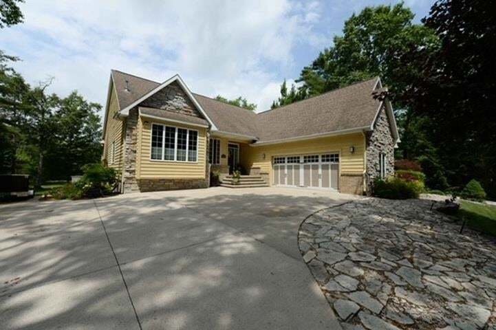Casa a Oscoda, Michigan, Stati Uniti 1 - 18860976
