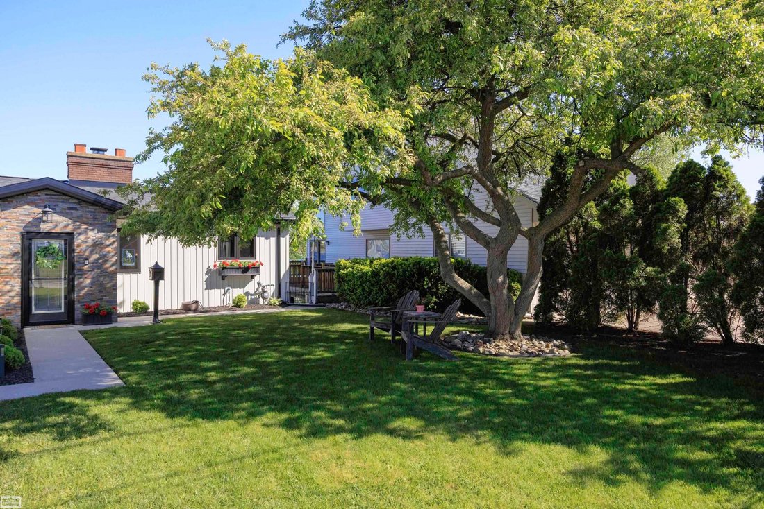House in Port Huron, Michigan, United States 2 - 18860848
