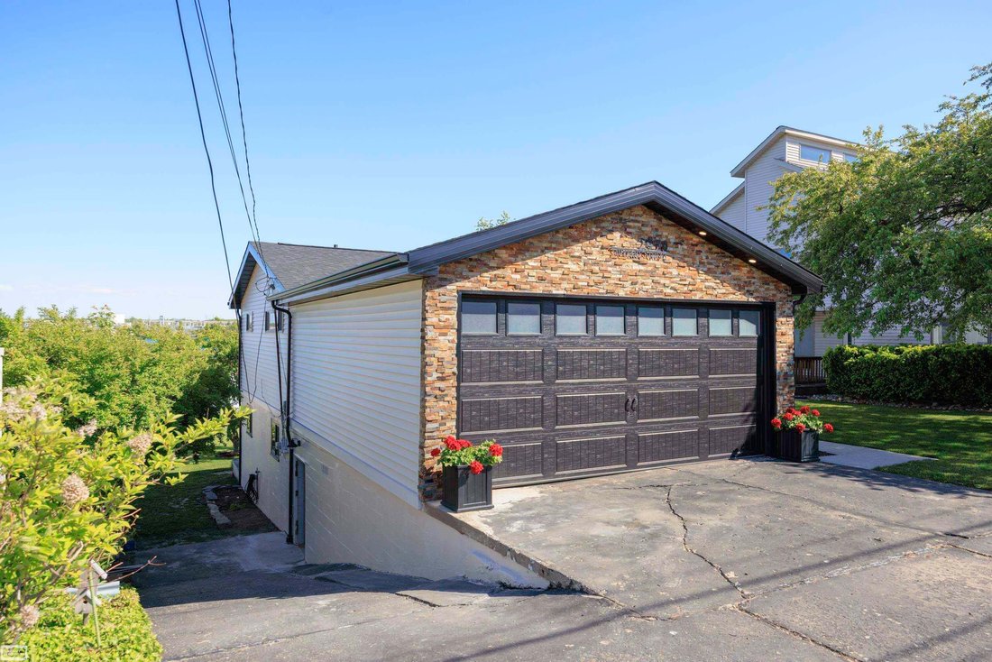 House in Port Huron, Michigan, United States 3 - 18860848