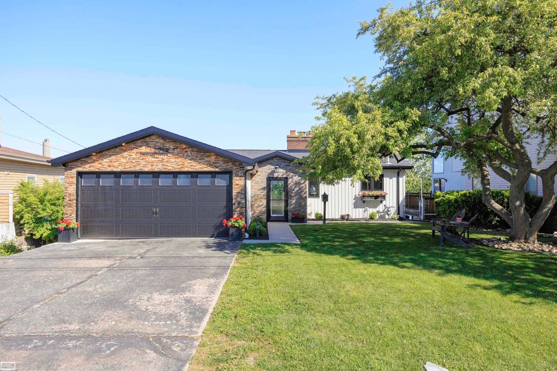 House in Port Huron, Michigan, United States 1 - 18860848