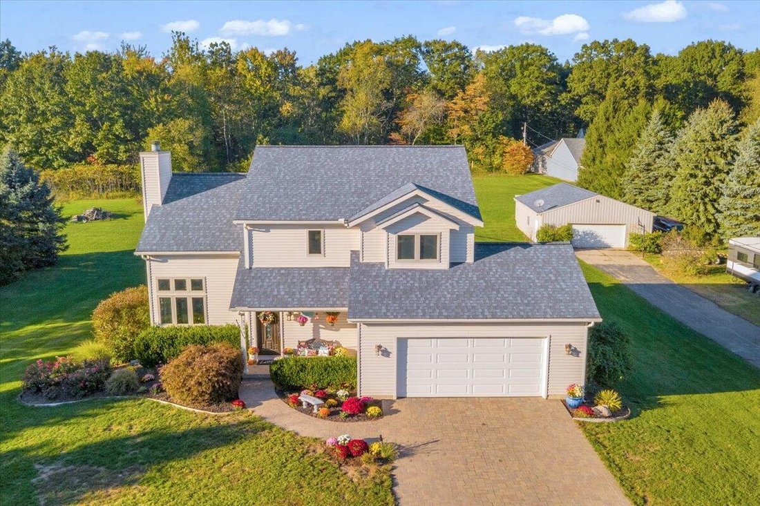 House in Dorr, Michigan, United States 2 - 18860842