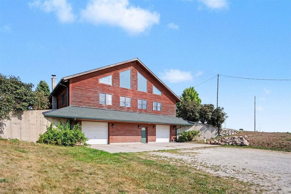 House in Fremont, Michigan, United States 2 - 18860958
