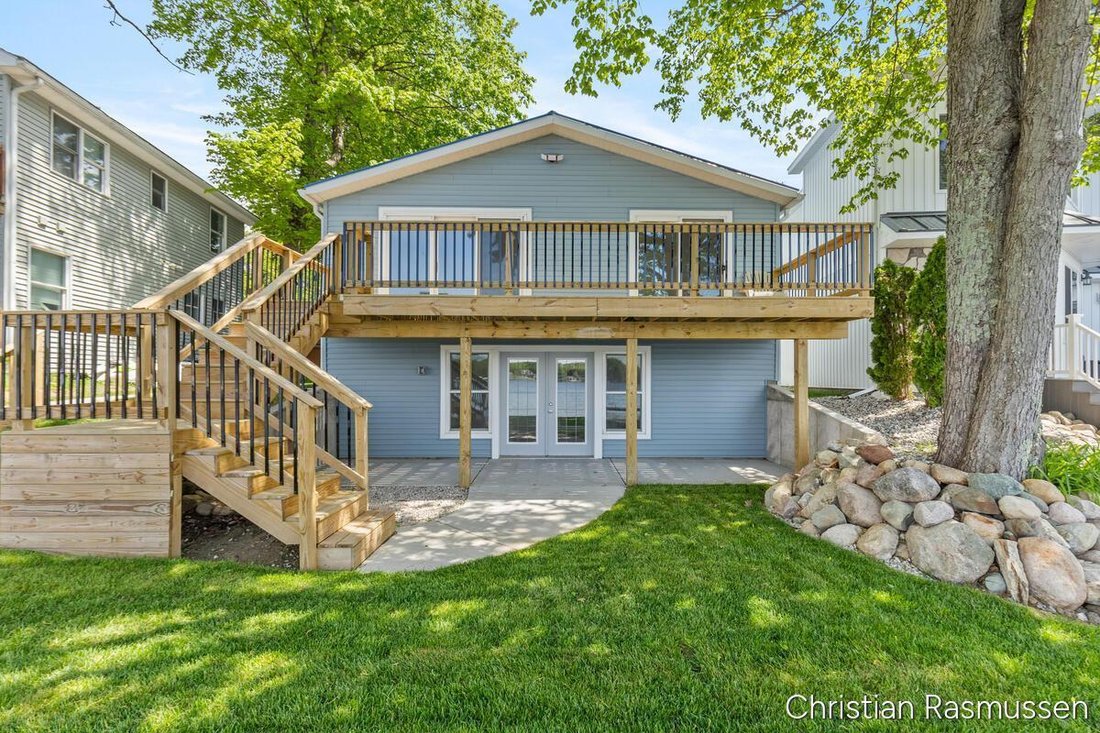House in Stanton, Michigan, United States 1 - 18860954