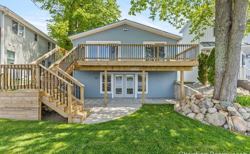 House in Stanton, Michigan, United States 1