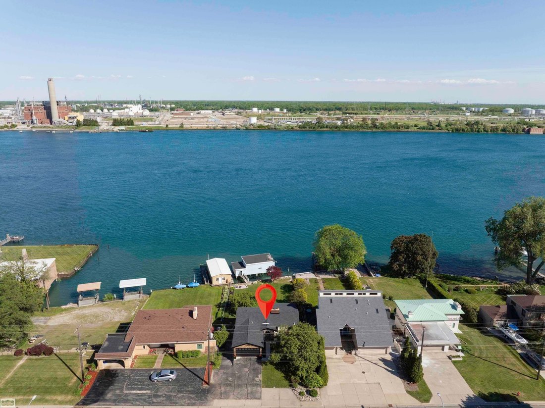House in Port Huron, Michigan, United States 4 - 18860848