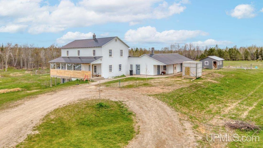 House in Gladstone, Michigan, United States 1 - 18860757
