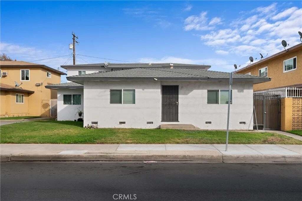 Orange, California, United States 2 - 18646592