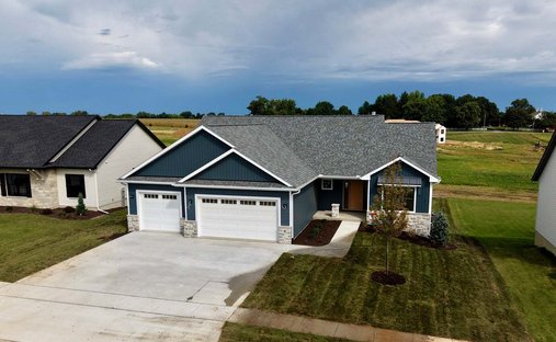 House in Le Claire, Iowa, United States 1