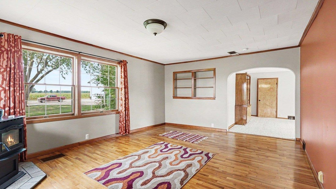 House in Ithaca, Michigan, United States 3 - 18860441
