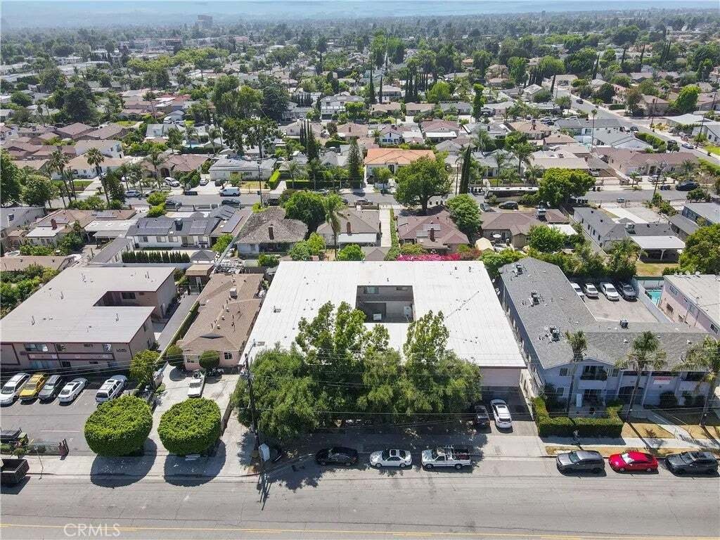 Los Angeles, California, United States 2 - 18562531