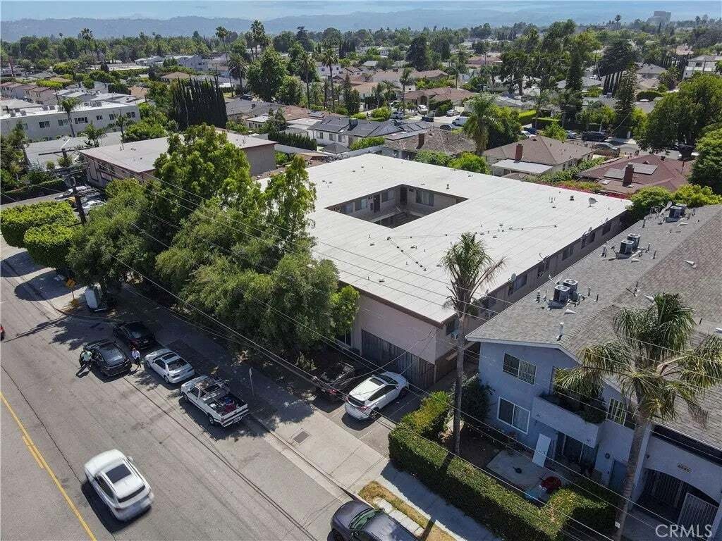 Los Angeles, California, United States 1 - 18562531