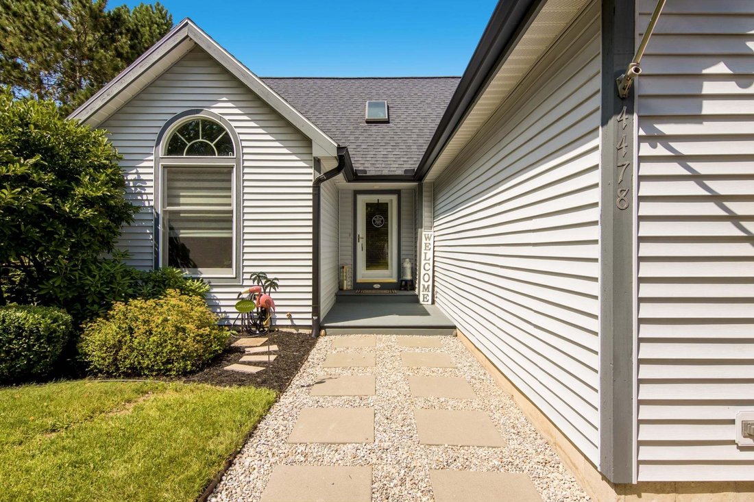 House in Williamsburg, Michigan, United States 1 - 18861212