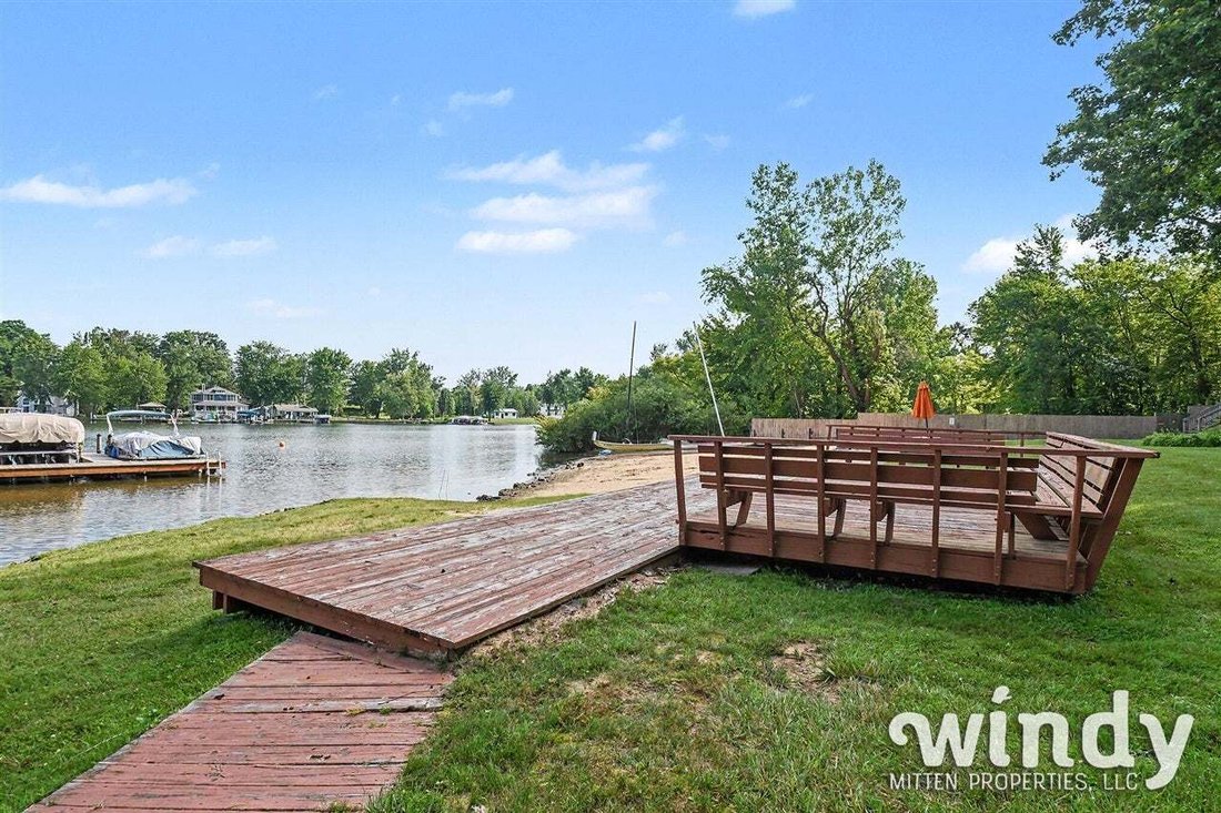 Condo in Watervliet, Michigan, United States 4 - 18861206