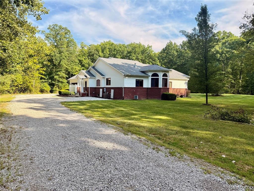 House in Saint Clair, Michigan, United States 5 - 18349430