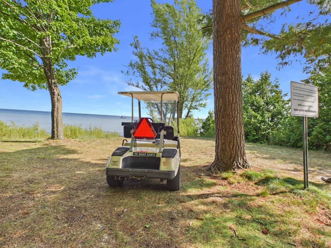 House in Northport, Michigan, United States 2 - 18860932