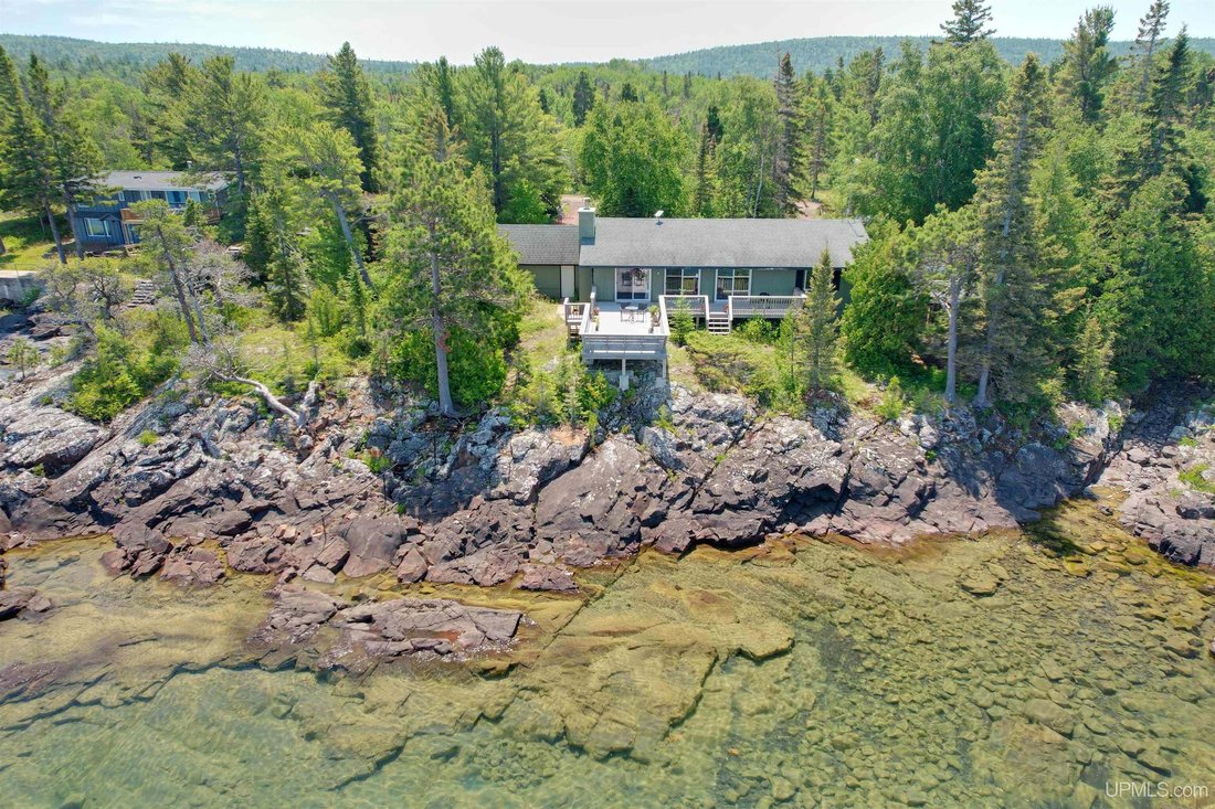 Maison à Eagle Harbor, Michigan, États-Unis 2 - 18860833