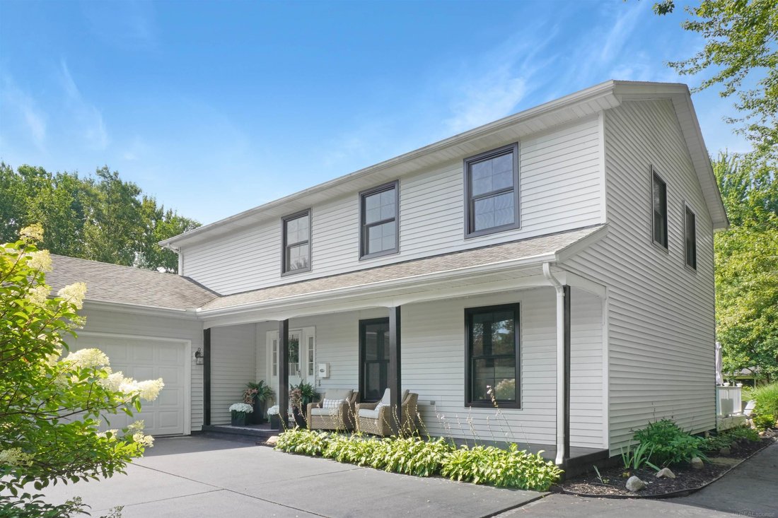House in Port Huron, Michigan, United States 3 - 18861092