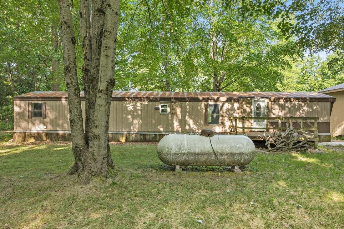 House in Morley, Michigan, United States 2 - 18860487