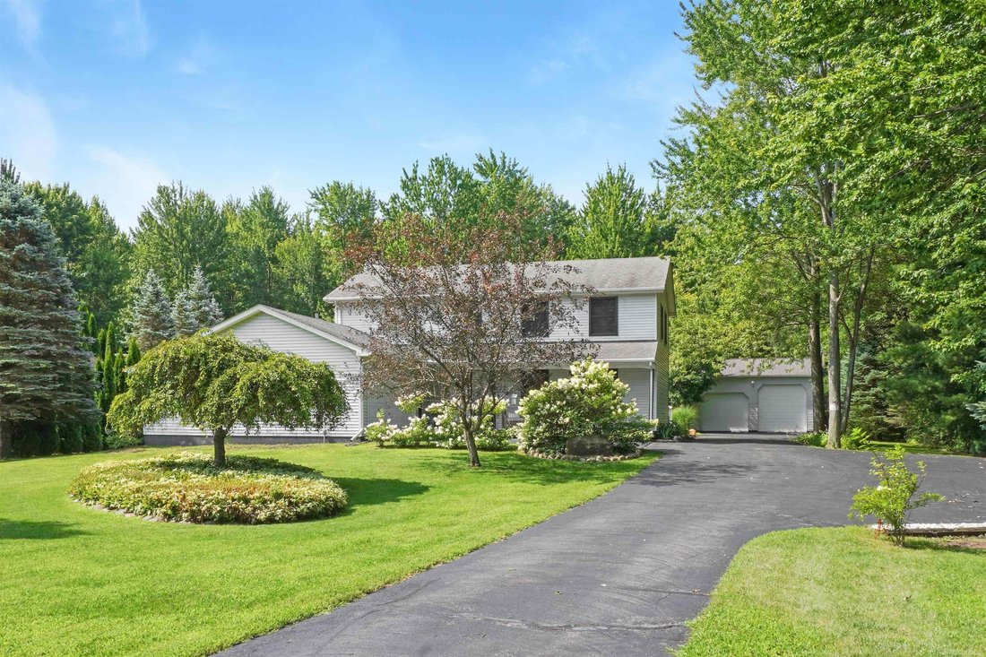 House in Port Huron, Michigan, United States 1 - 18861092