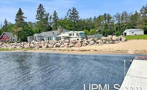 Casa a Menominee, Michigan, Stati Uniti 1