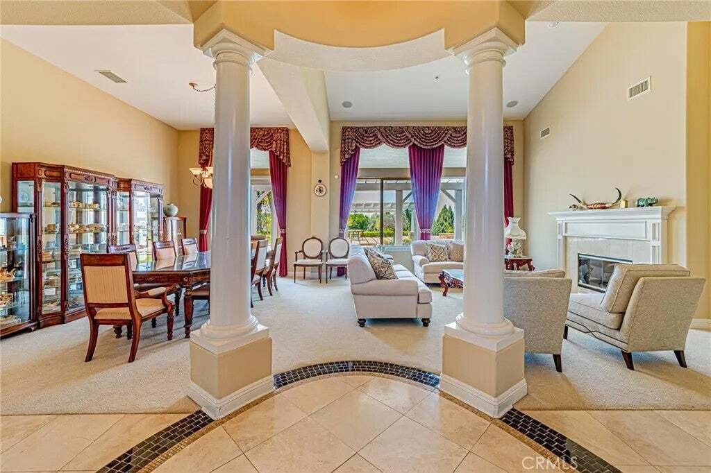 Maison à Corona, Californie, États-Unis 4 - 18046858