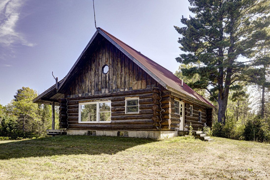 Maison à Iron River, Michigan, États-Unis 1 - 18860807