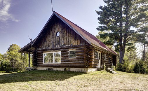 Maison à Iron River, Michigan, États-Unis 1