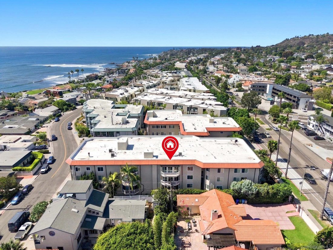 Condo in San Diego, California, United States 4 - 18860377