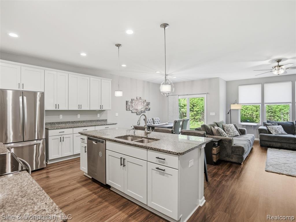 Townhouse in Novi, Michigan, United States 4 - 18861673