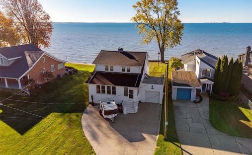 House in Anchorville, Michigan, United States 1