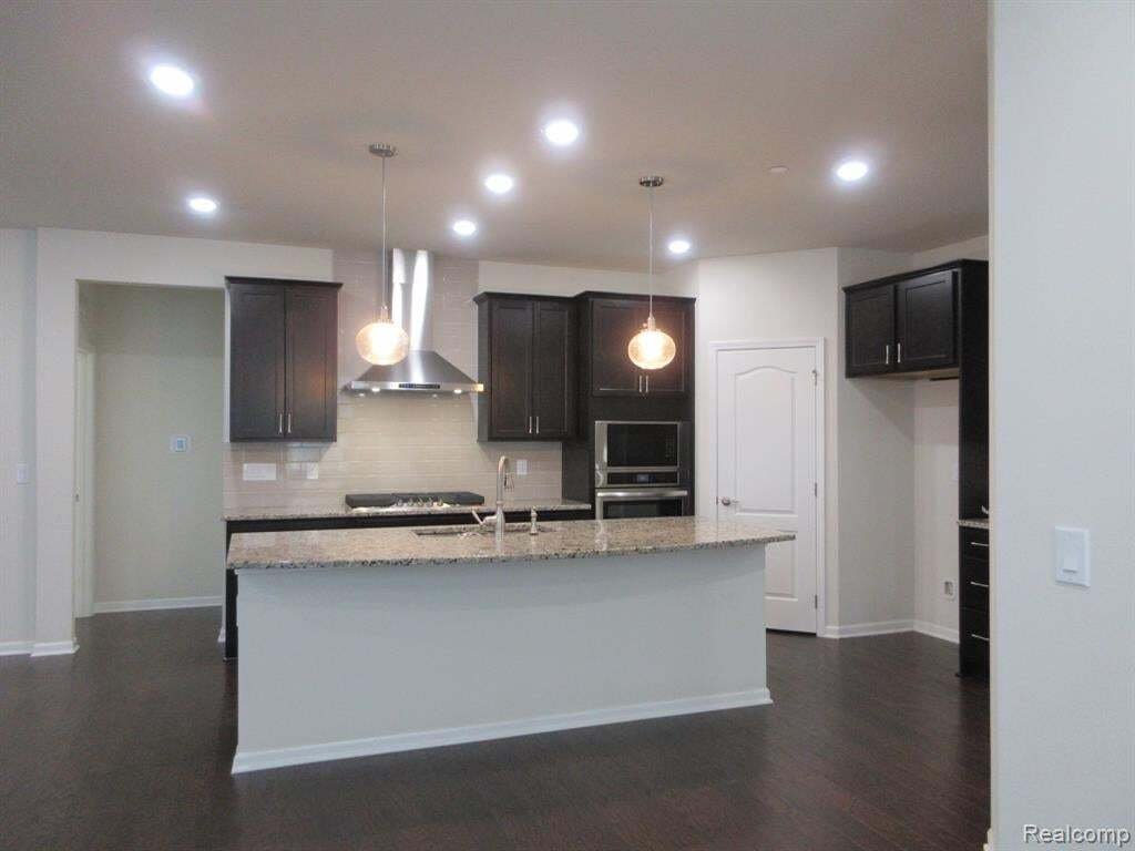 Condo in Farmington Hills, Michigan, United States 5 - 18861851