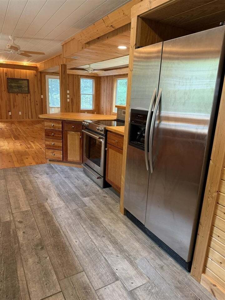 House in Fennville, Michigan, United States 5 - 18861312