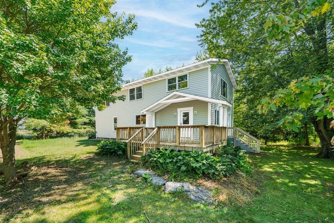 House in Fennville, Michigan, United States 3 - 18861312