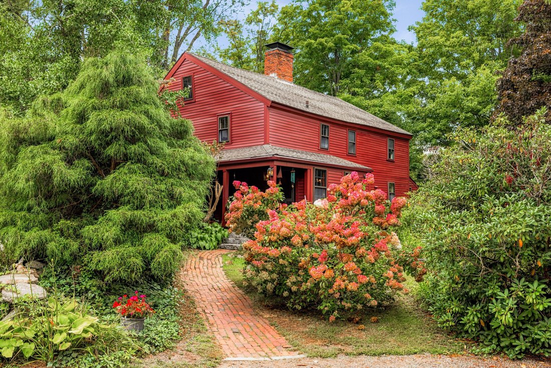 House in Kensington, New Hampshire, United States 3 - 18861622