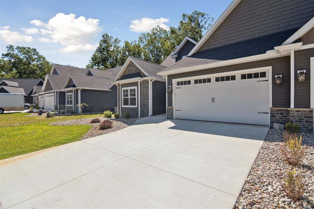 Condo in Hillsdale, Michigan, United States 3 - 18861345