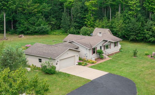 House in Chatham, Michigan, United States 1